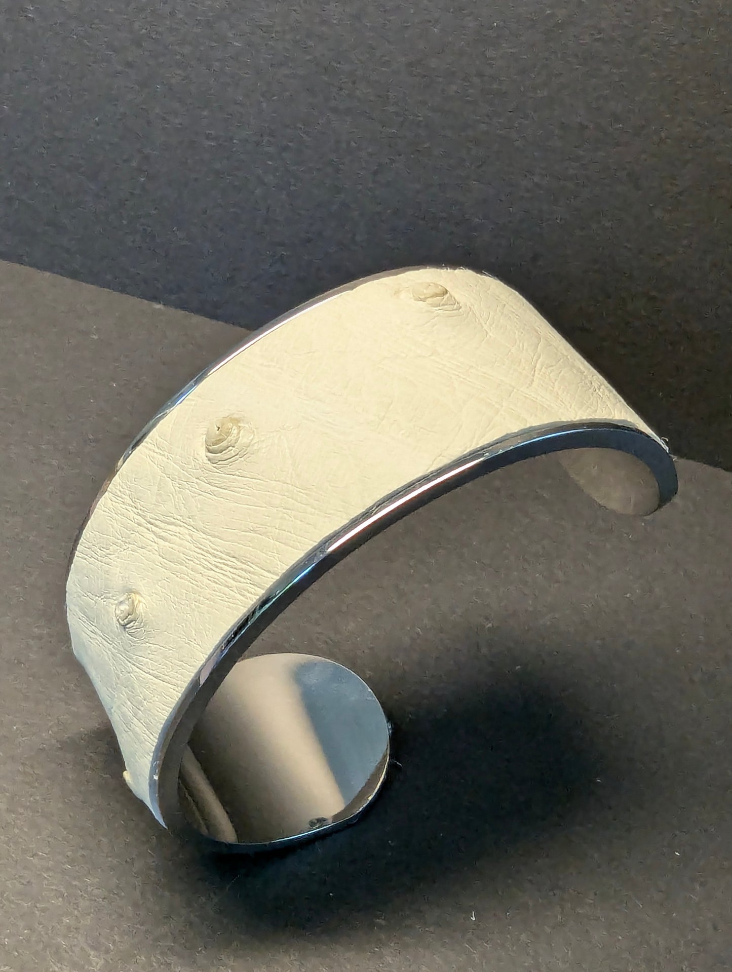 Bracelet Manchette AUTRUCHE