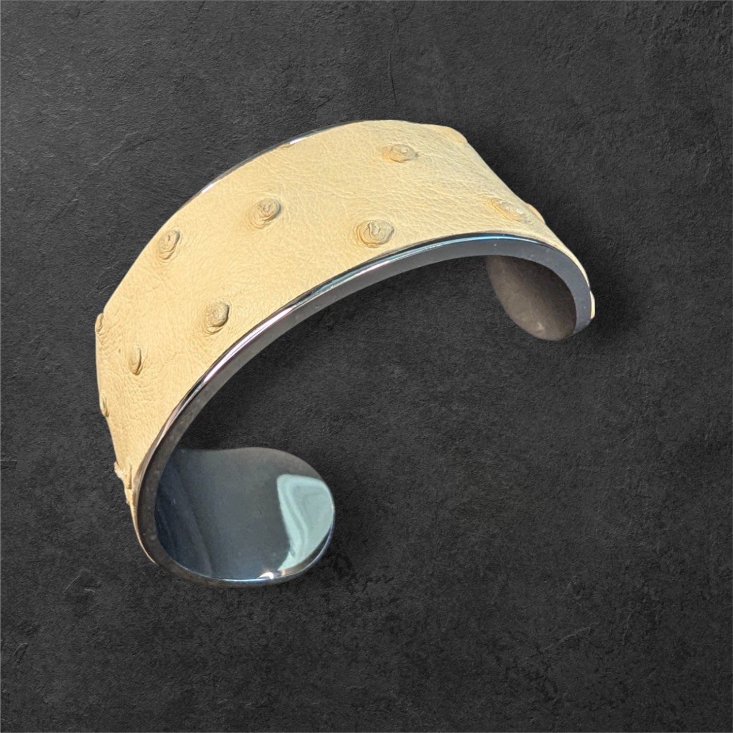 Bracelet Manchette AUTRUCHE