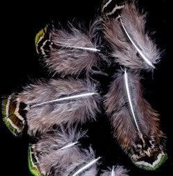 Abat-jour Rond en plumes de PAON BLEU