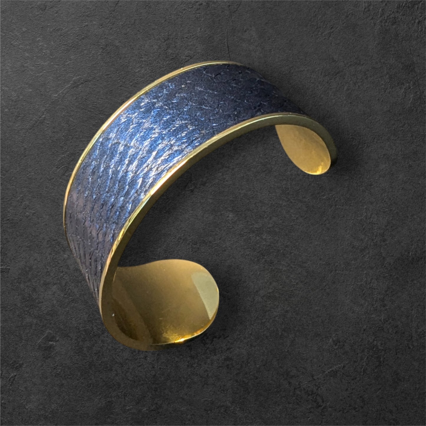 Bracelet Manchette SAUMON