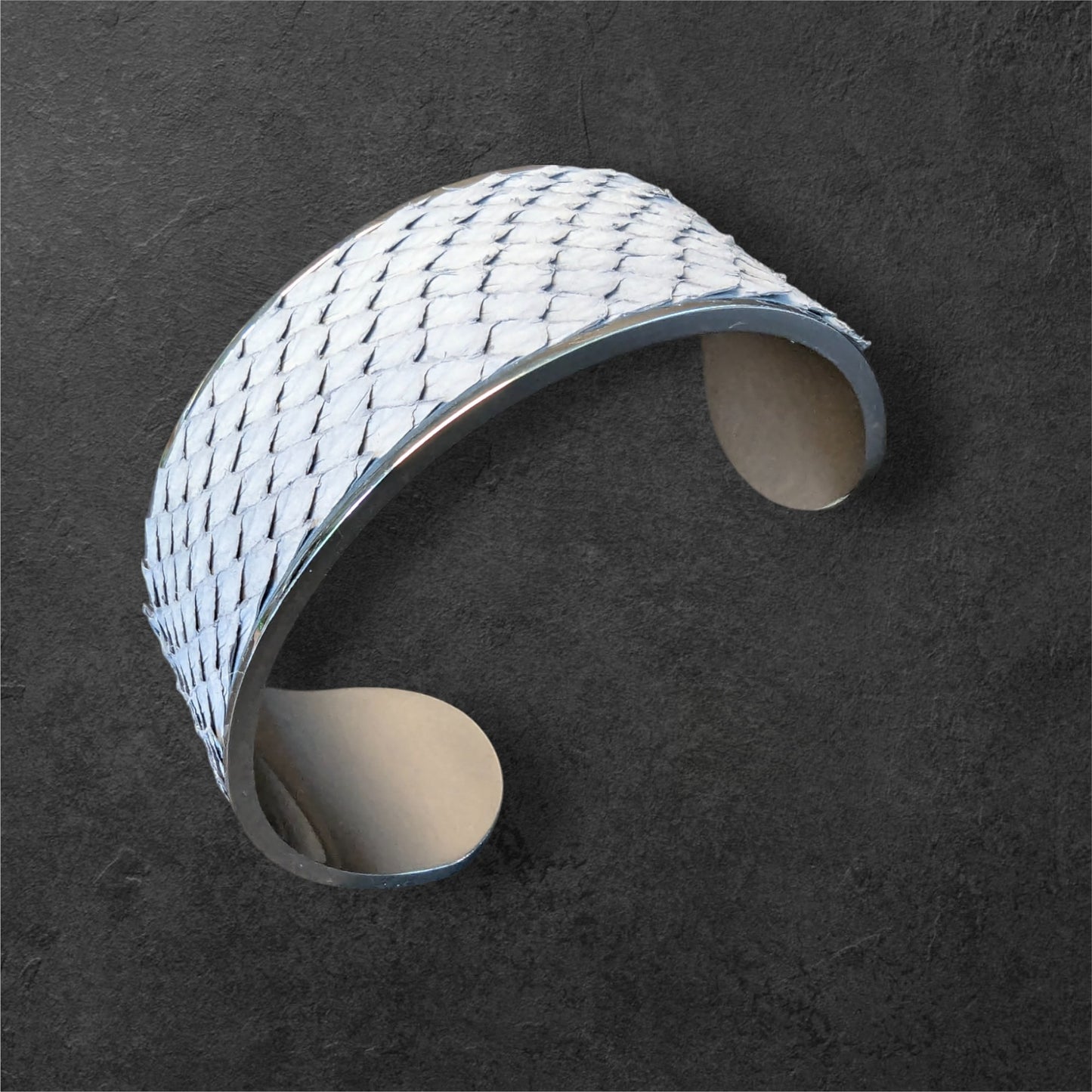 Bracelet Manchette SAUMON