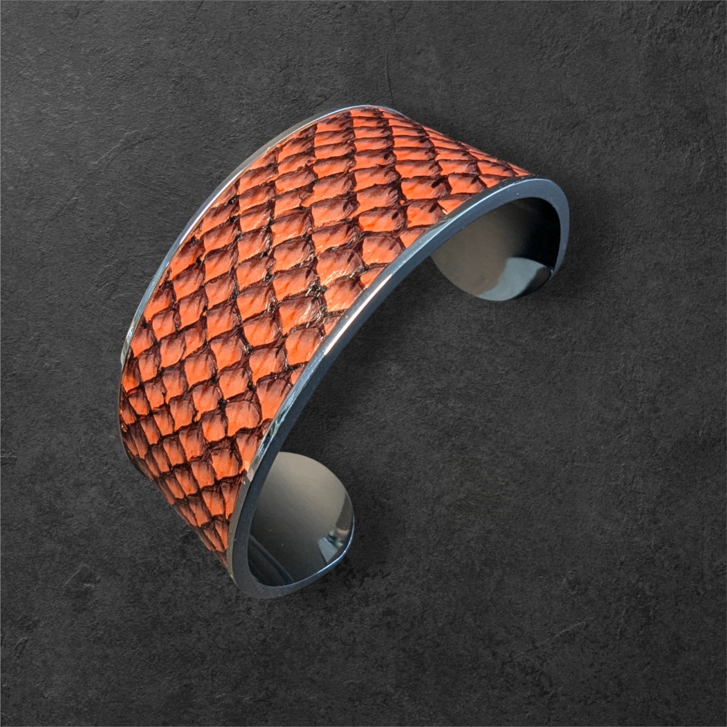 Bracelet Manchette SAUMON