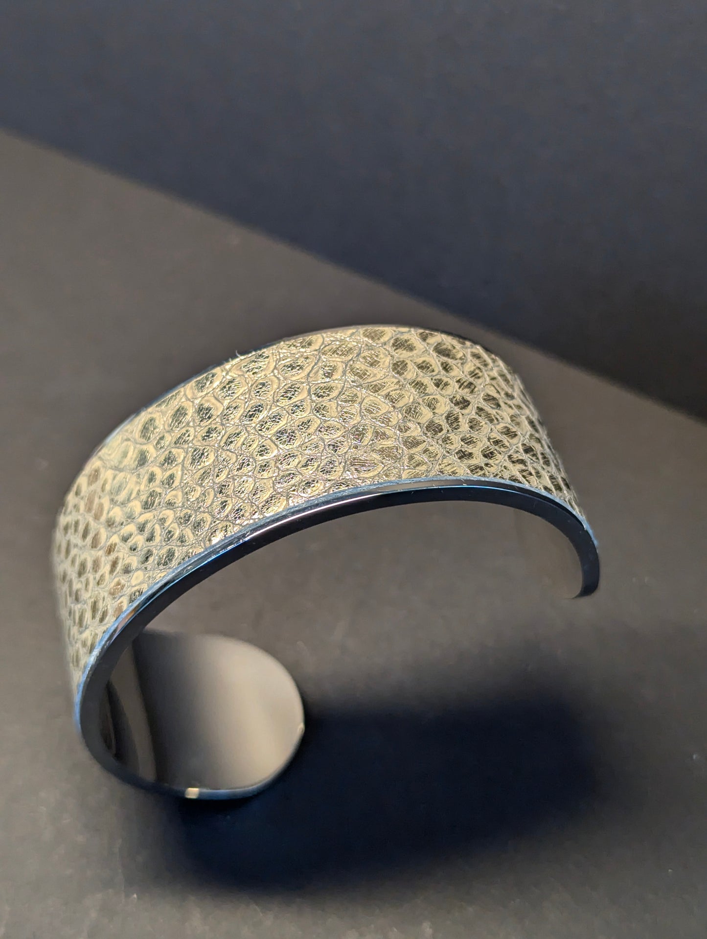 Bracelet Manchette VEAU